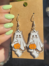 Load image into Gallery viewer, Trick-Or-Treating Ghost Cat Earrings
