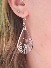 Load image into Gallery viewer, Wildflower Clear Acrylic Earrings
